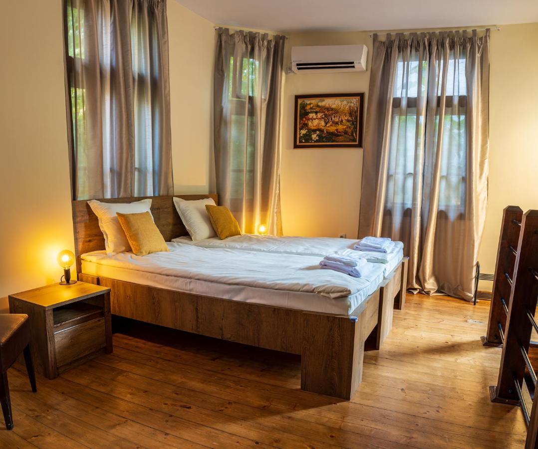 Apartpro Apartments, Veliko Tarnovo Ngoại thất bức ảnh