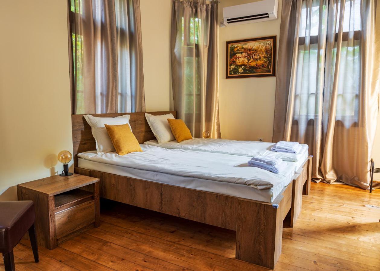 Apartpro Apartments, Veliko Tarnovo Ngoại thất bức ảnh