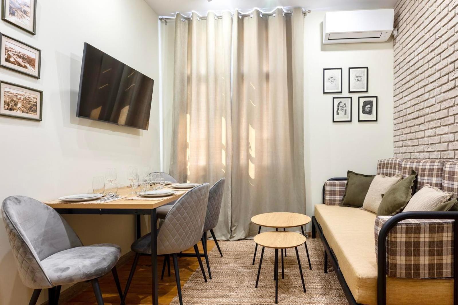 Apartpro Apartments, Veliko Tarnovo Ngoại thất bức ảnh